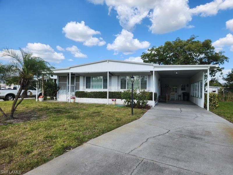 26256 Duchess Ln, Bonita Springs, FL 34135-10