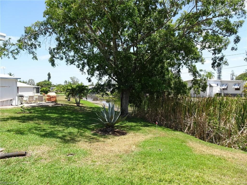 26256 Duchess Ln, Bonita Springs, FL 34135-4