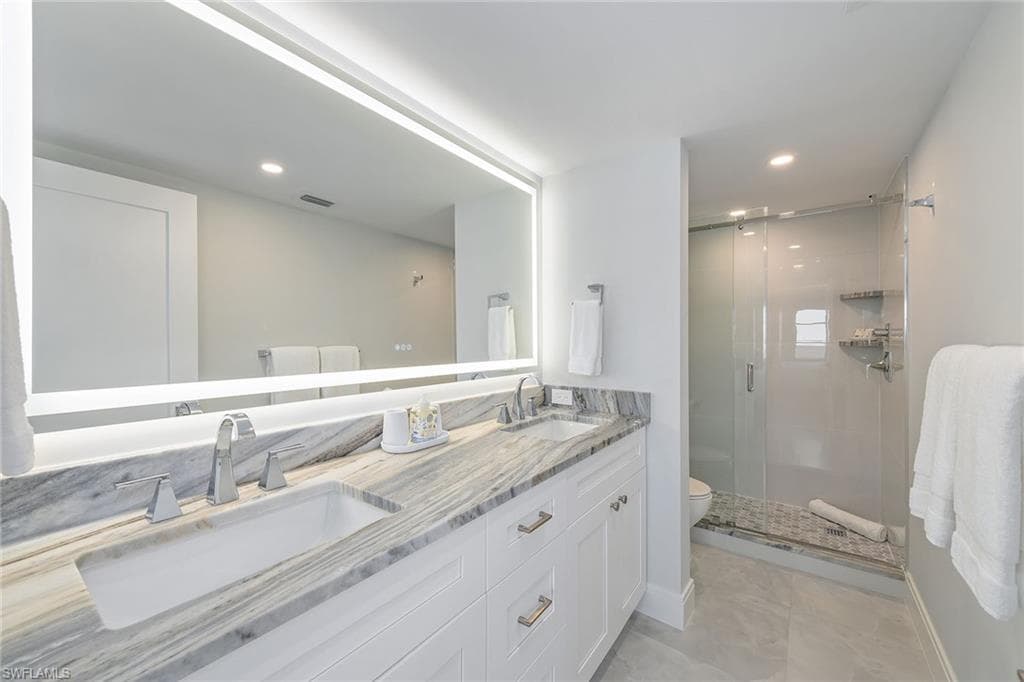 3443 Gulf Shore Blvd N 813, Naples, FL 34103-14