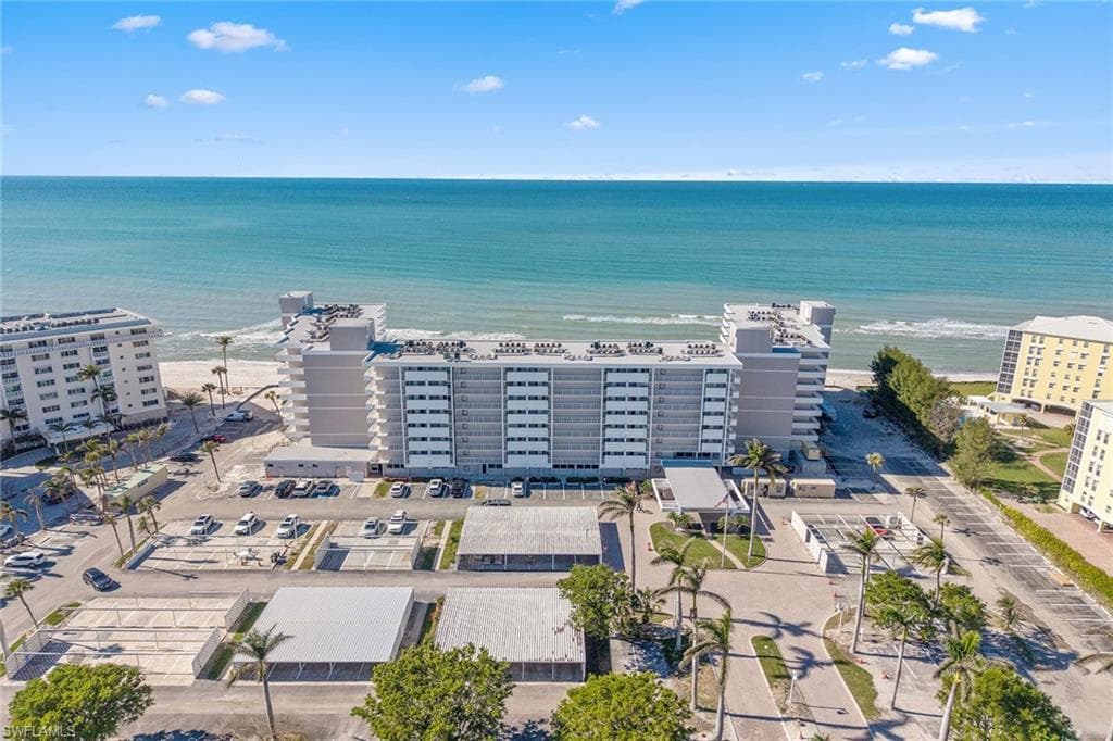 3443 Gulf Shore Blvd N 813, Naples, FL 34103-22