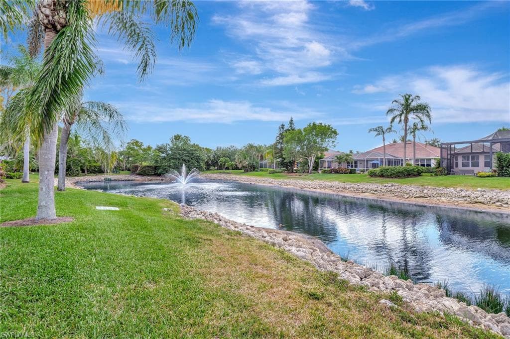 1347 Old Oak Ln, Naples, FL 34110-42