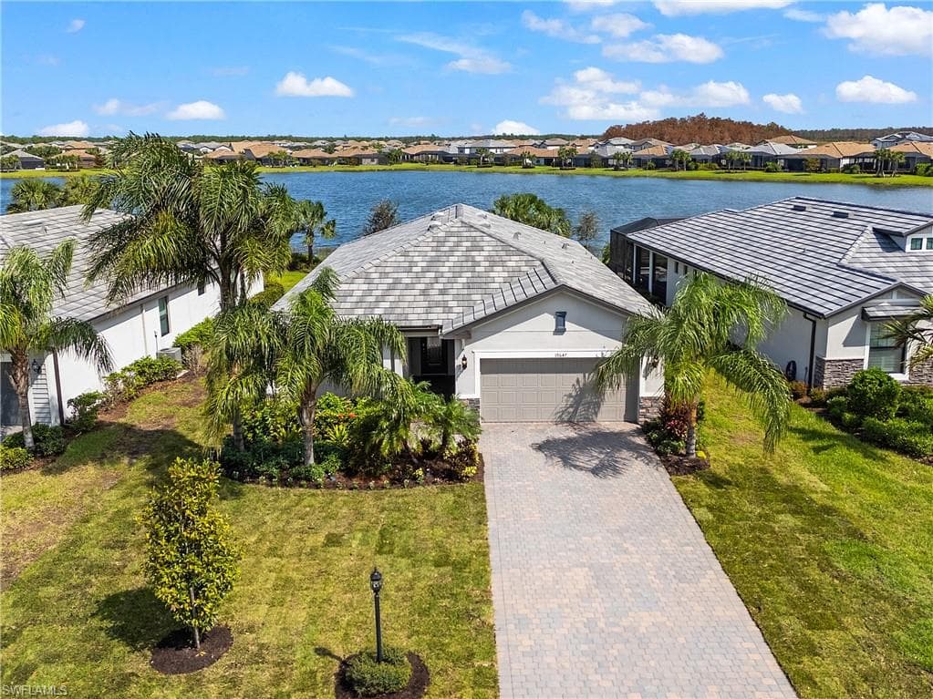 19647 Deming Ln, Estero, FL 33928-33