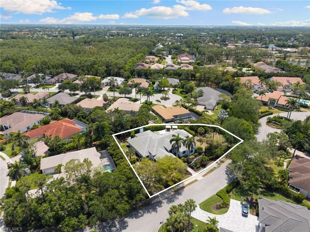 2274 Hawksridge Dr, Naples, FL 34105-16