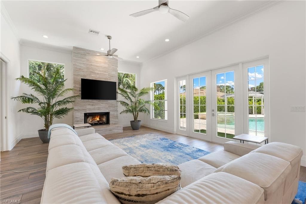 2274 Hawksridge Dr, Naples, FL 34105-19