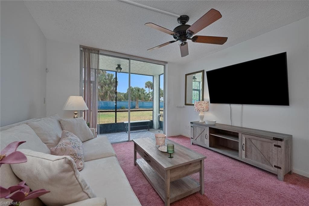 4158 27th Ct SW 102, Naples, FL 34116-2
