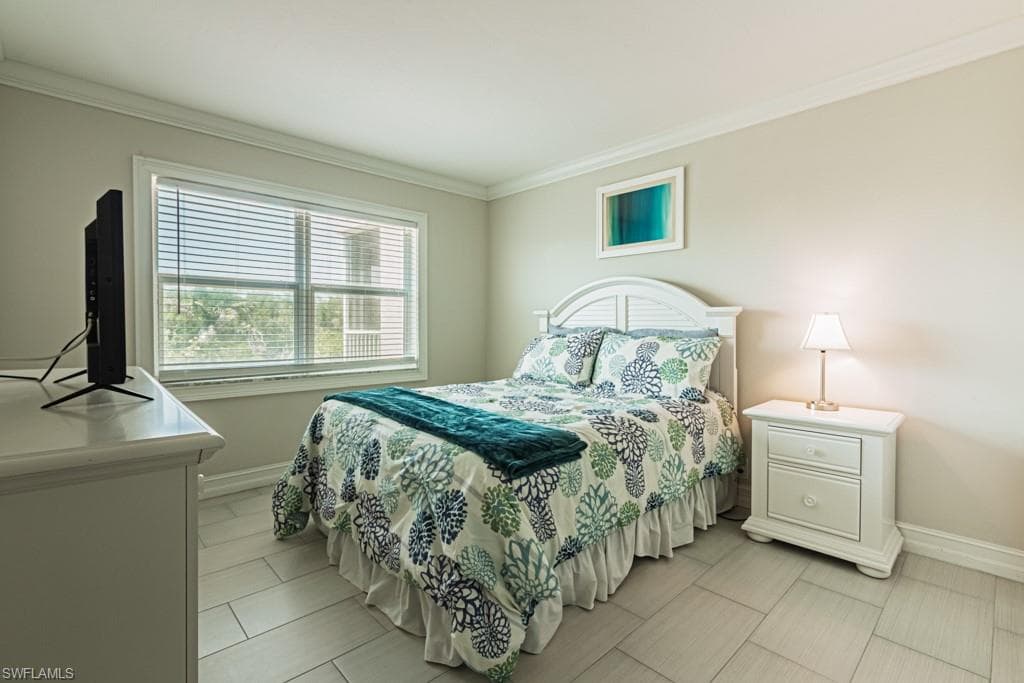 5 Bluebill Ave 303, Naples, FL 34108-19