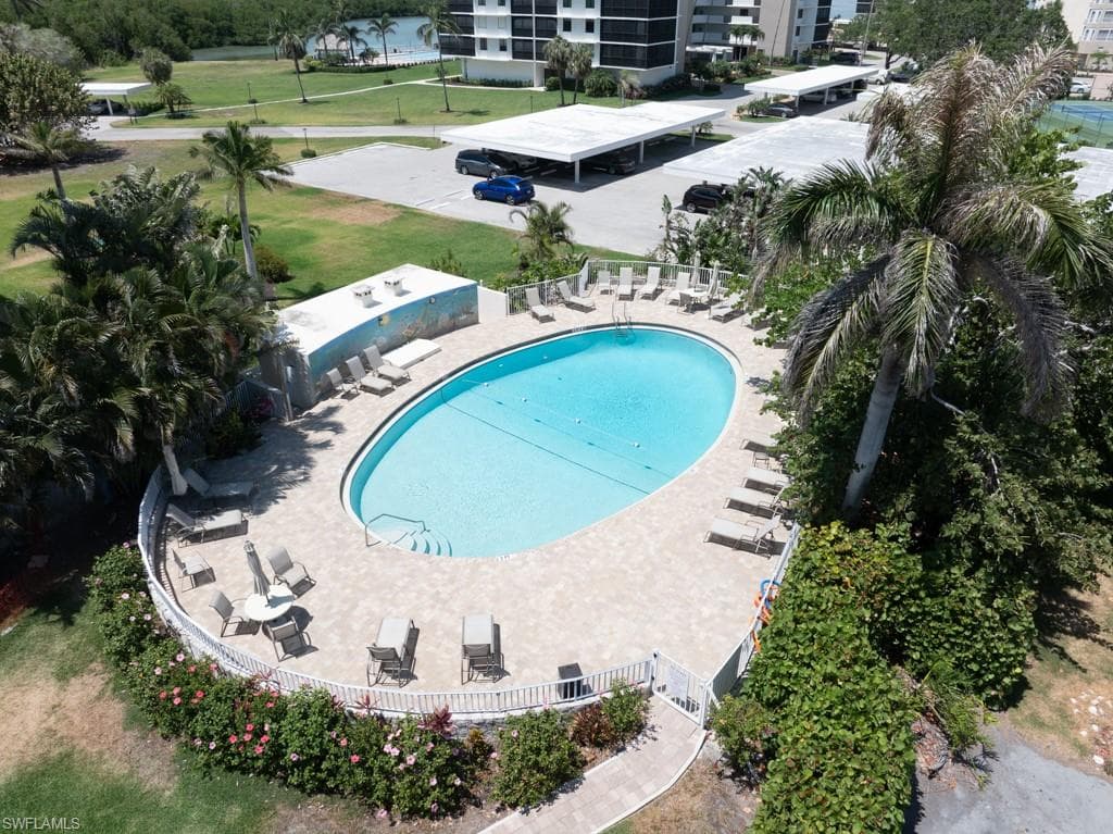 5 Bluebill Ave 303, Naples, FL 34108-32