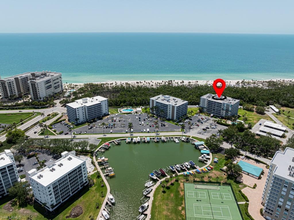 5 Bluebill Ave 303, Naples, FL 34108-35