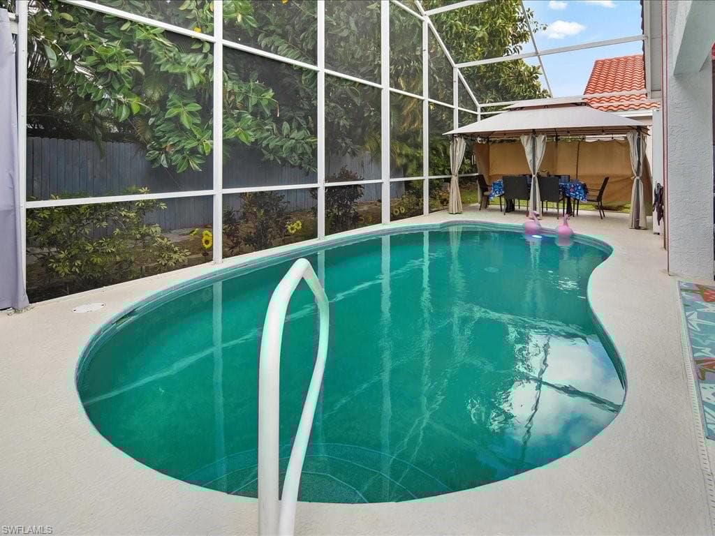 363 Pindo Palm Dr, Naples, FL 34104-10
