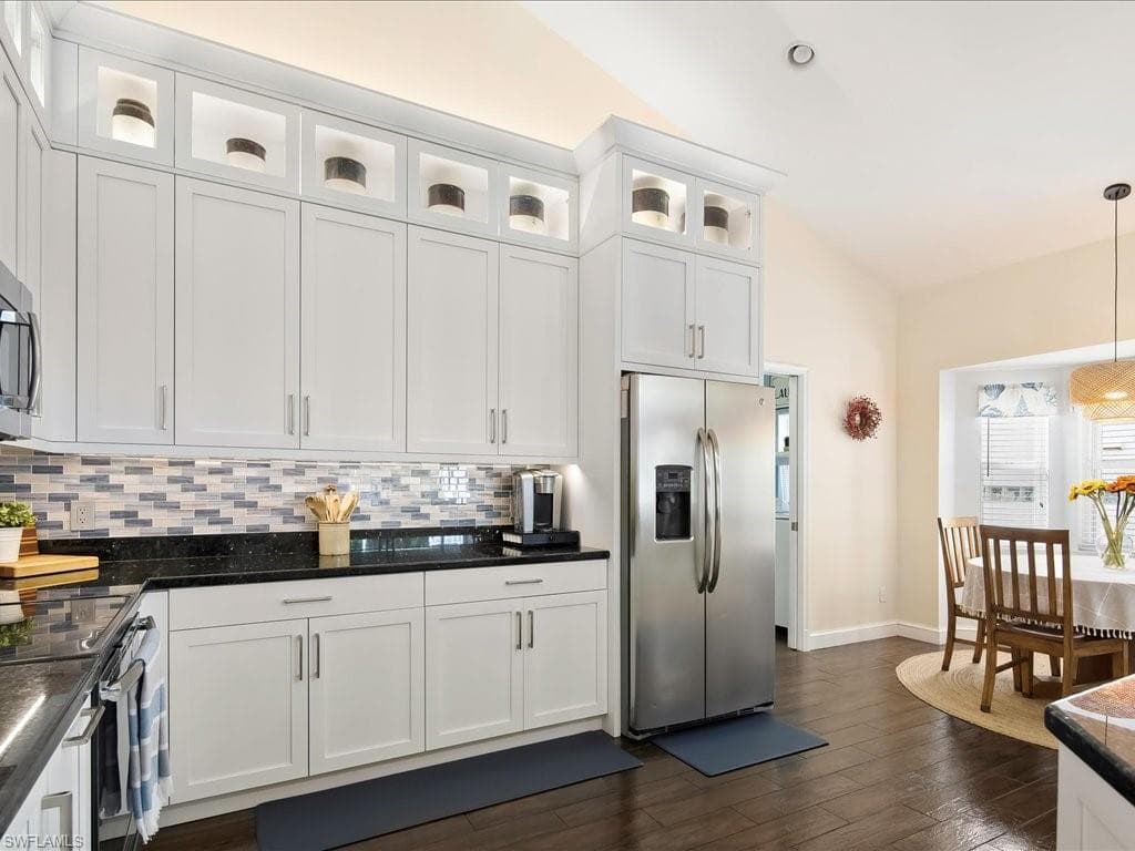 363 Pindo Palm Dr, Naples, FL 34104-12