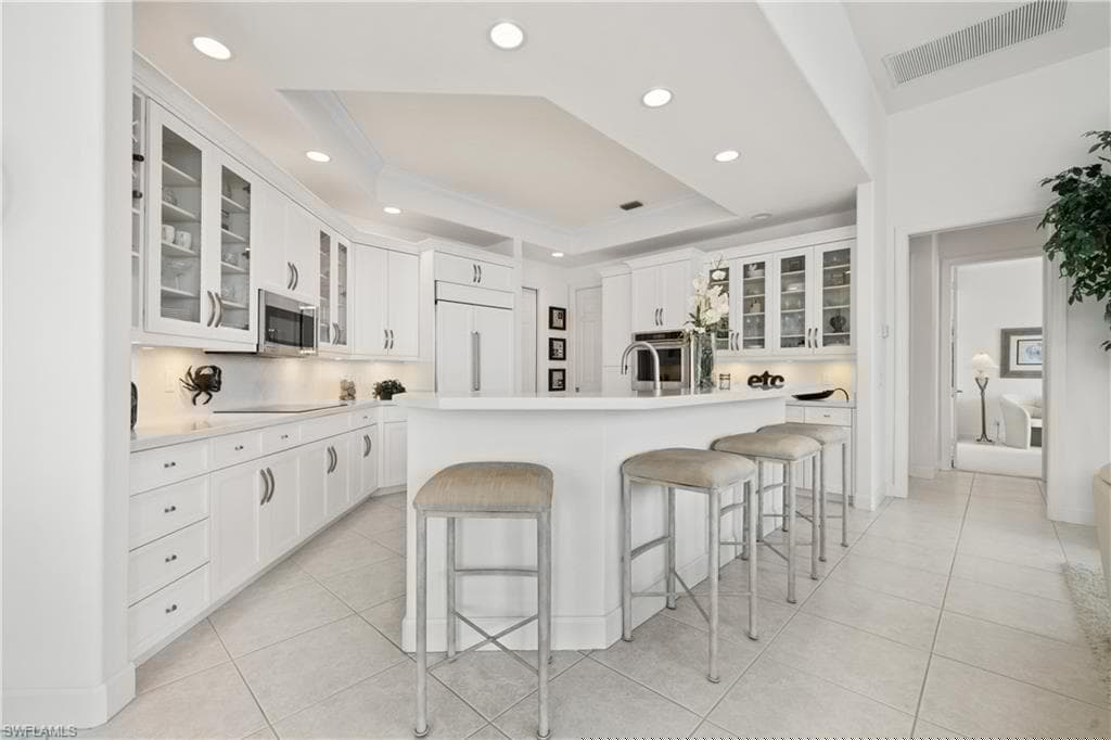 529 Tigertail Ct, Marco Island, FL 34145-27