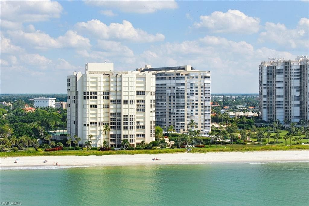 4051 Gulf Shore Blvd N 1003, Naples, FL 34103-21