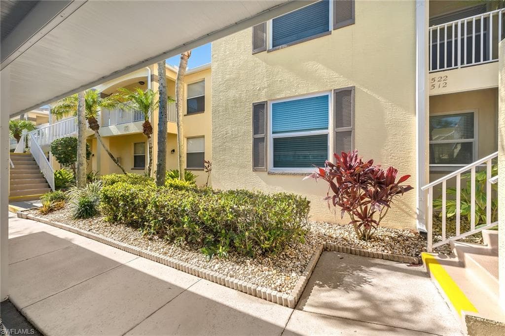 1366 Mainsail Dr 1522, Naples, FL 34114-31