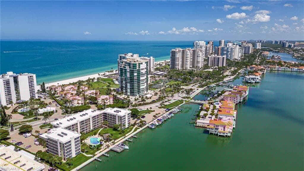 3500 Gulf Shore Blvd N 509, Naples, FL 34103-25