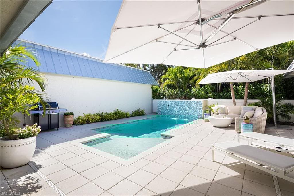 4830 West Blvd, Naples, FL 34103-15