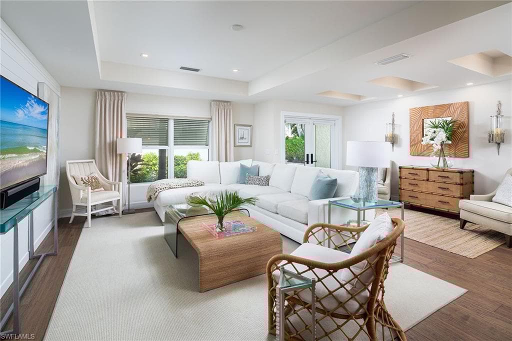 4830 West Blvd, Naples, FL 34103-8