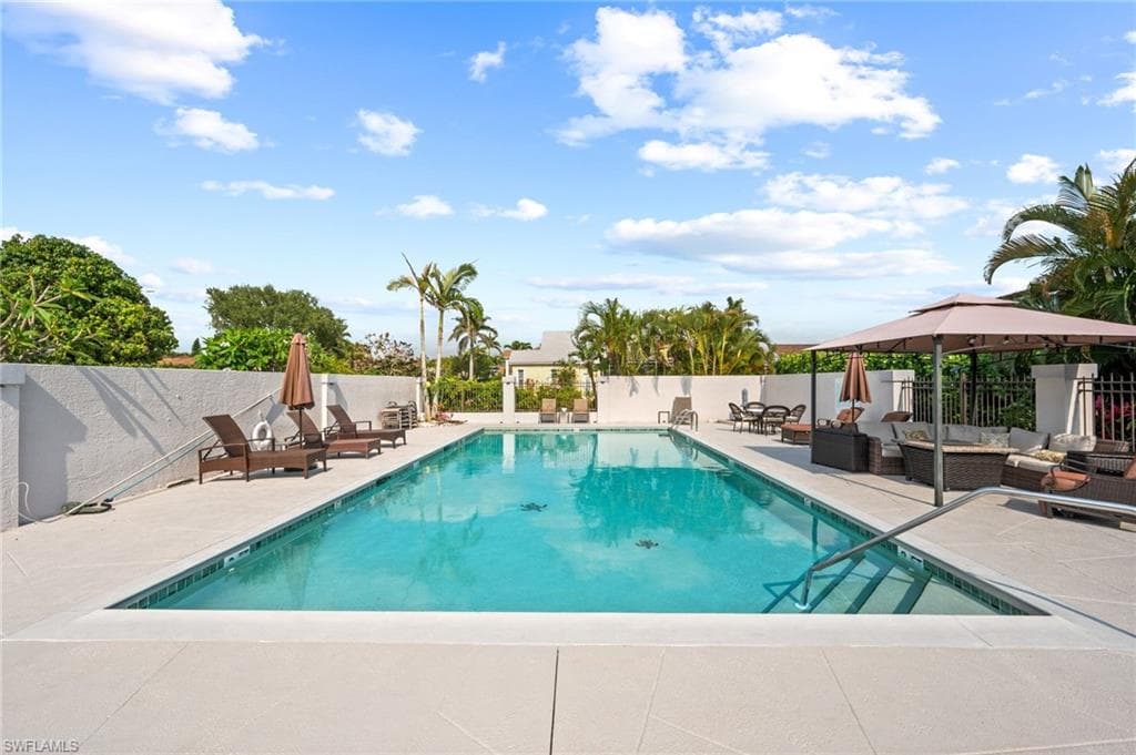 4261 Shetland Ct A102, Naples, FL 34112-29