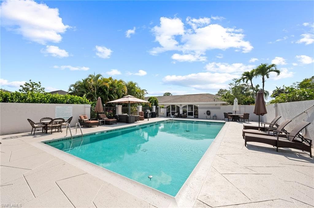4261 Shetland Ct A102, Naples, FL 34112-30
