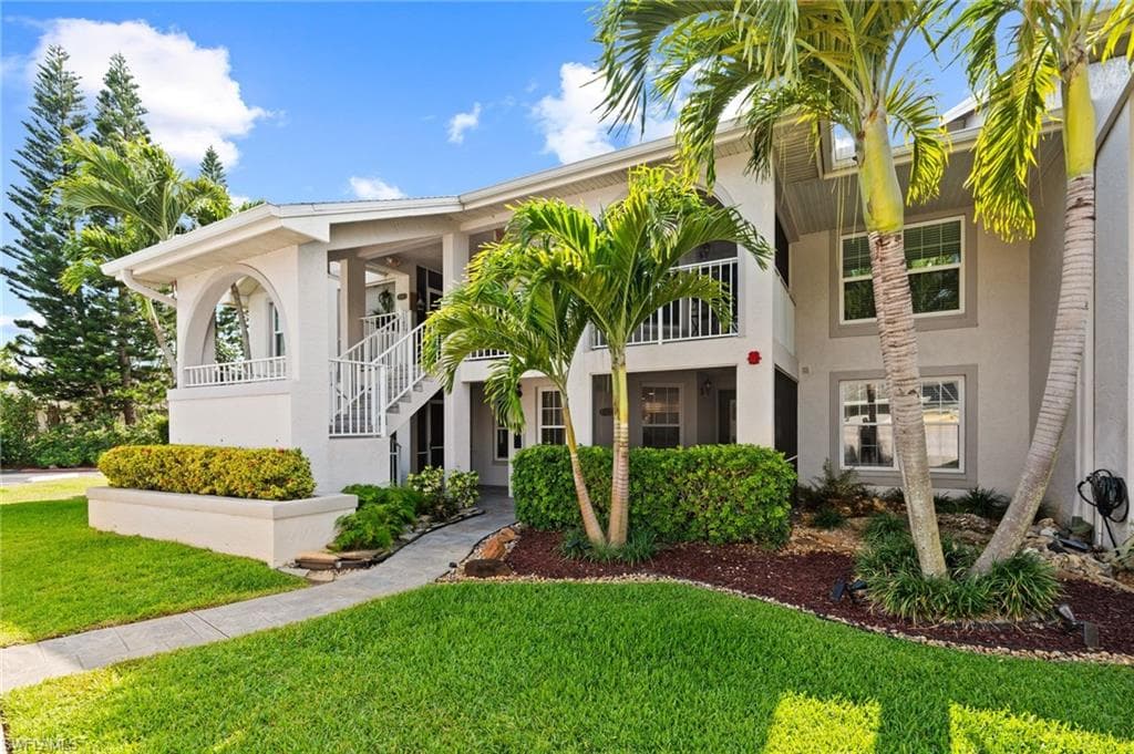 4261 Shetland Ct A102, Naples, FL 34112-4