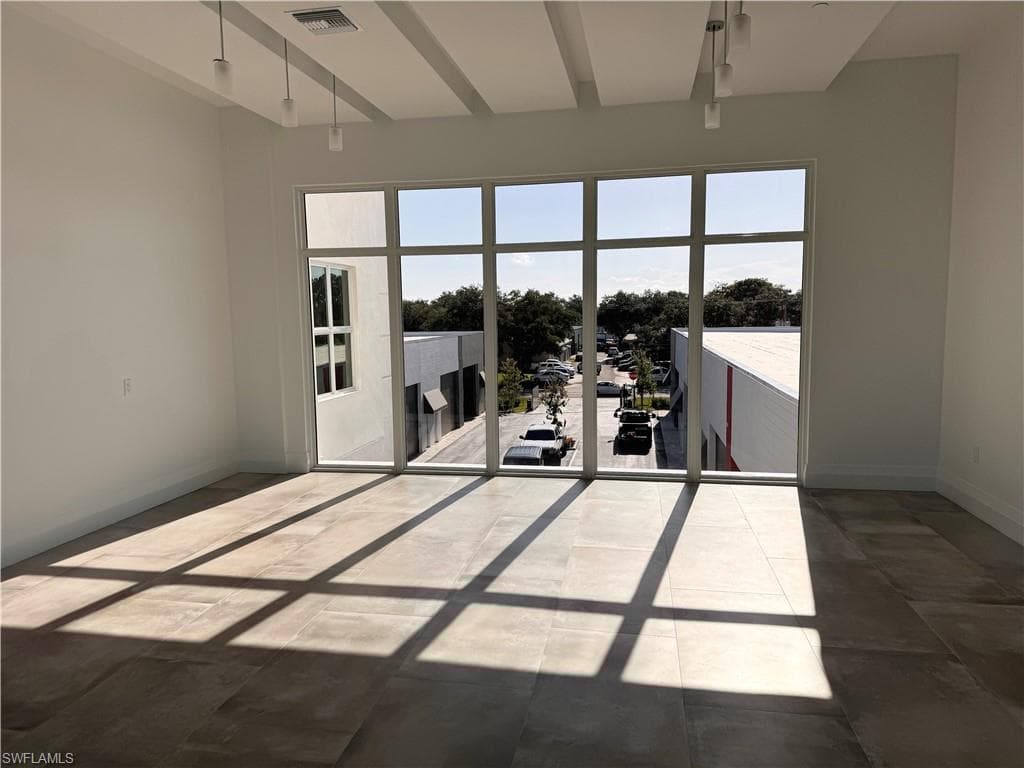 5705 Taylor Rd 2, Naples, FL 34109-5