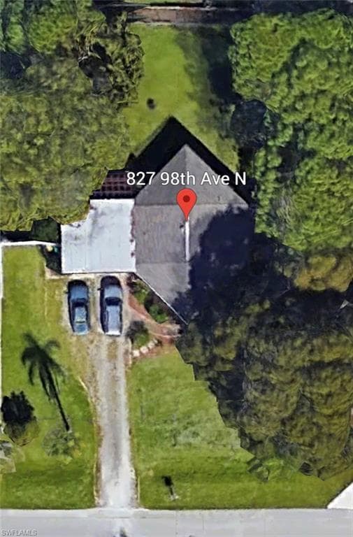 827 98th Ave N, Naples, FL 34108-4