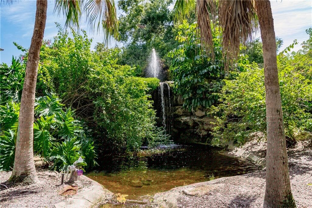 600 Neapolitan Way 228, Naples, FL 34103-46