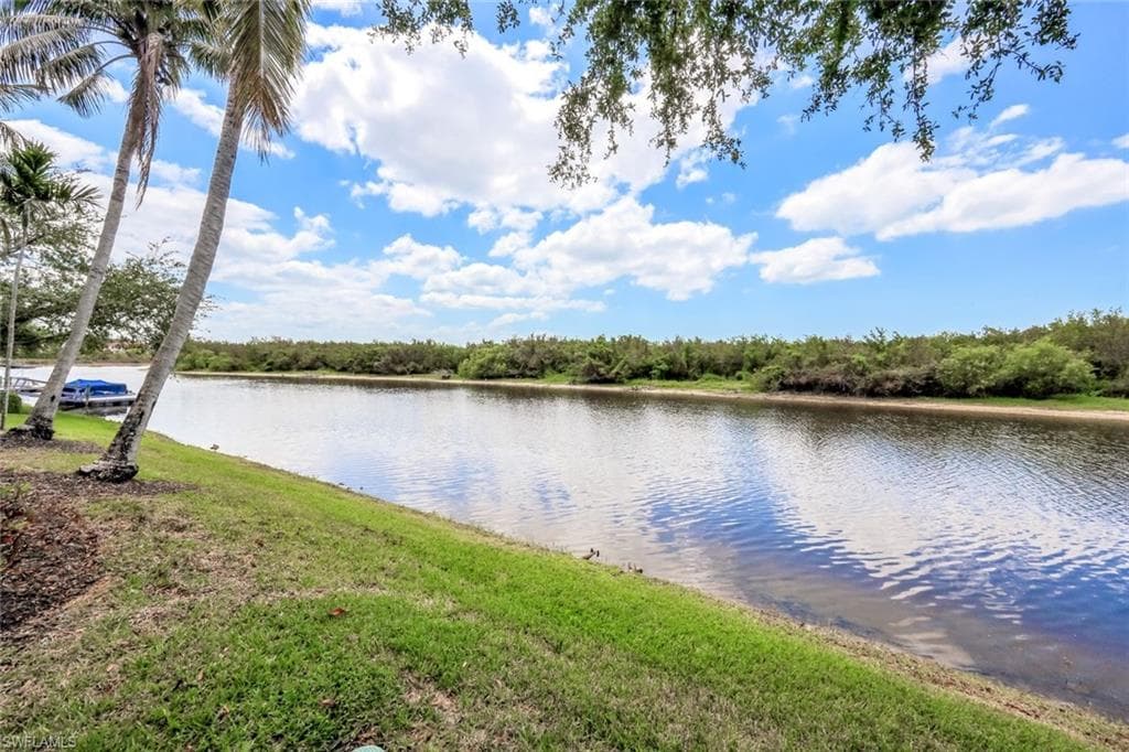 8442 Mallards Way, Naples, FL 34114-3