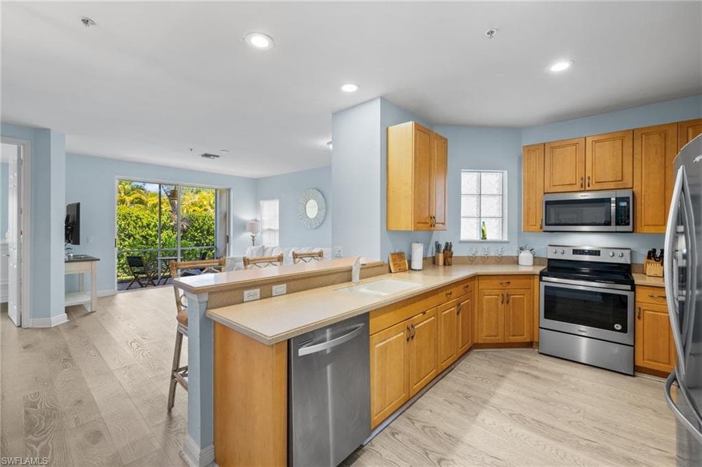 1305 Sweetwater Cv 104, Naples, FL 34110-12