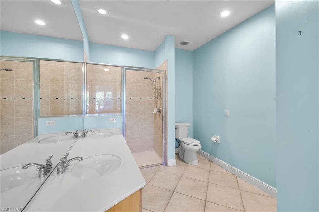 1305 Sweetwater Cv 104, Naples, FL 34110-20