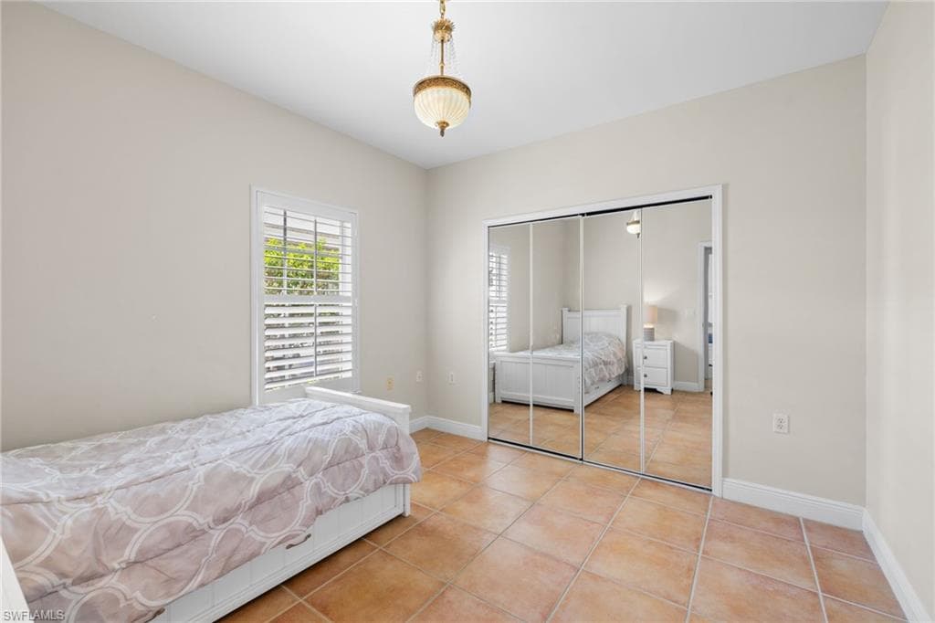 1305 Sweetwater Cv 104, Naples, FL 34110-22