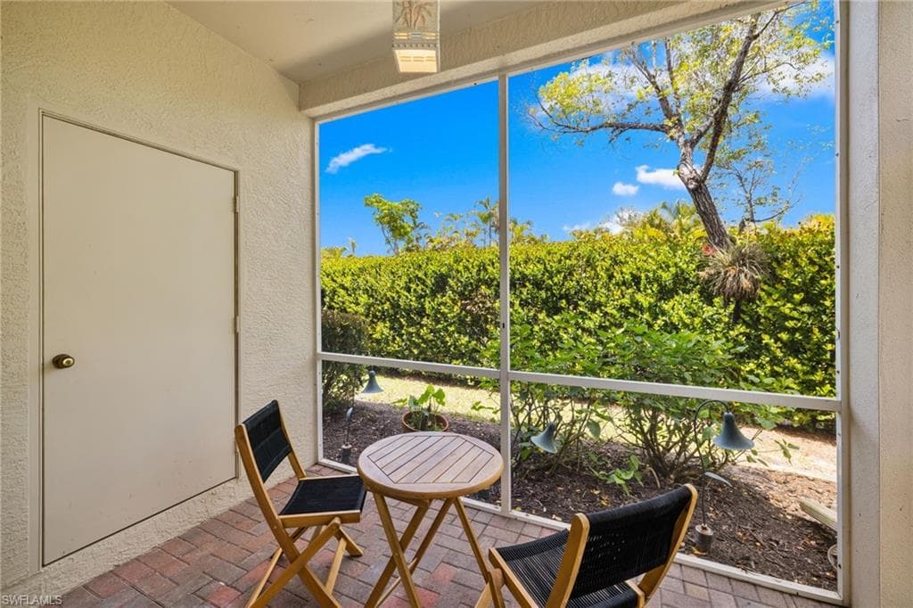 1305 Sweetwater Cv 104, Naples, FL 34110-28
