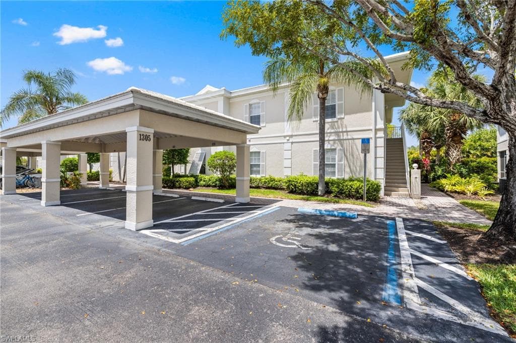 1305 Sweetwater Cv 104, Naples, FL 34110-31