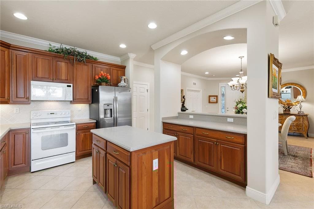 28666 San Lucas Ln 102, Bonita Springs, FL 34135-17