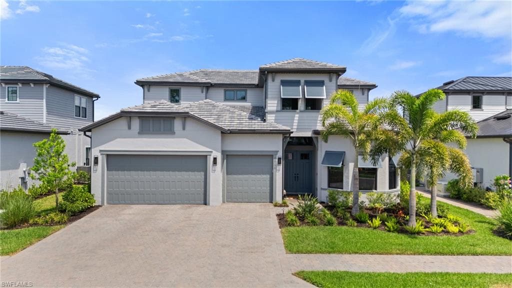 16198 Verilyn Cir, Naples, FL 34110-2