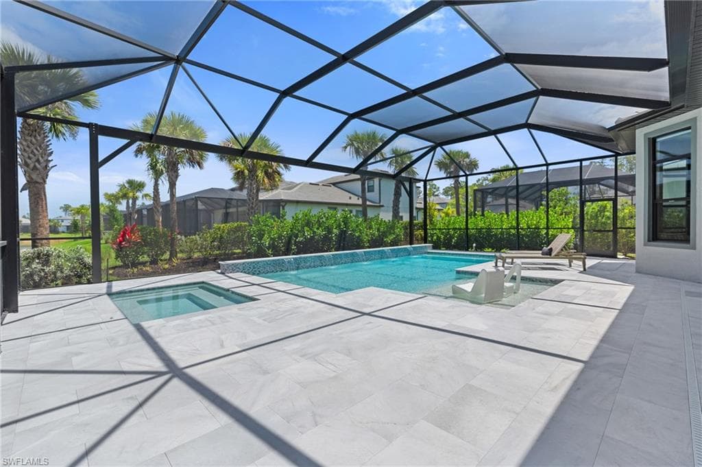 16198 Verilyn Cir, Naples, FL 34110-43