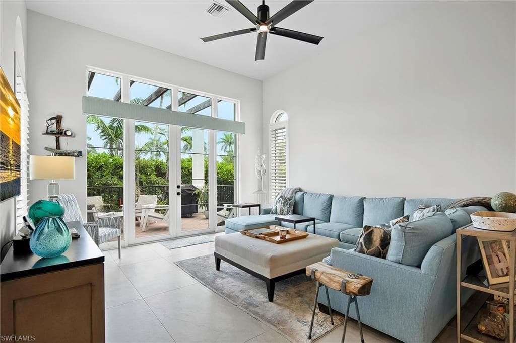 1603 Curlew Ave 1603, Naples, FL 34102-4