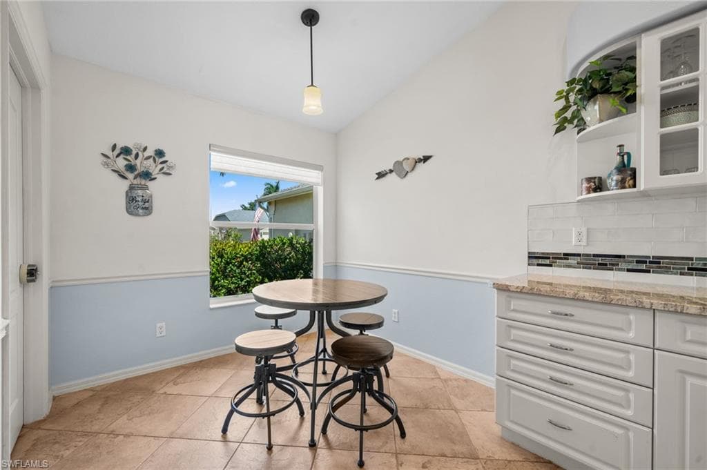 8188 Tauren Ct N342, Naples, FL 34119-16