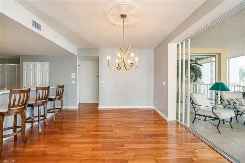 782 Eagle Creek Dr 203, Naples, FL 34113-7