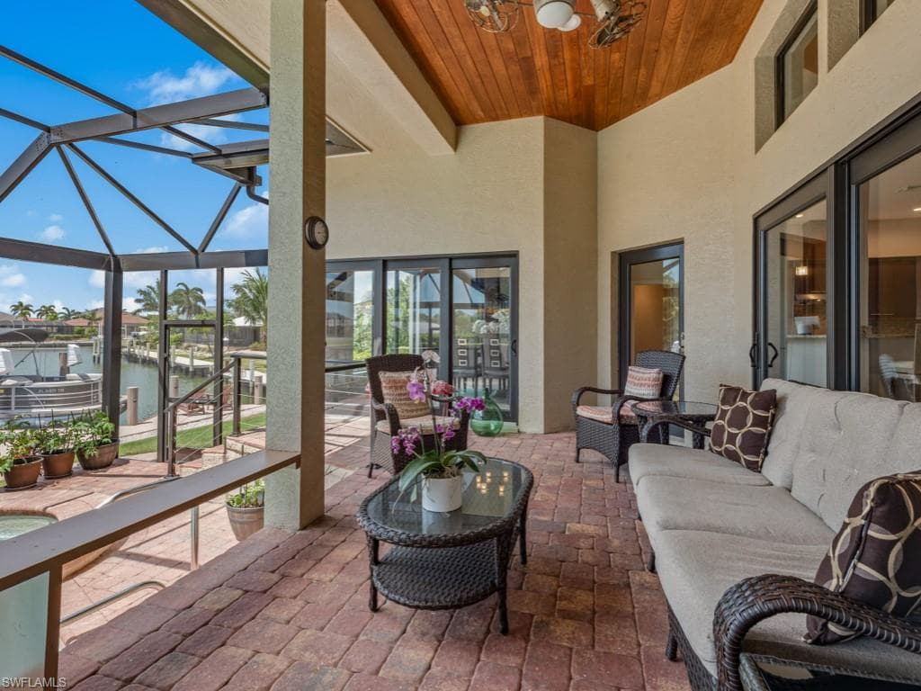 580 Goldcoast Ct, Marco Island, FL 34145-34