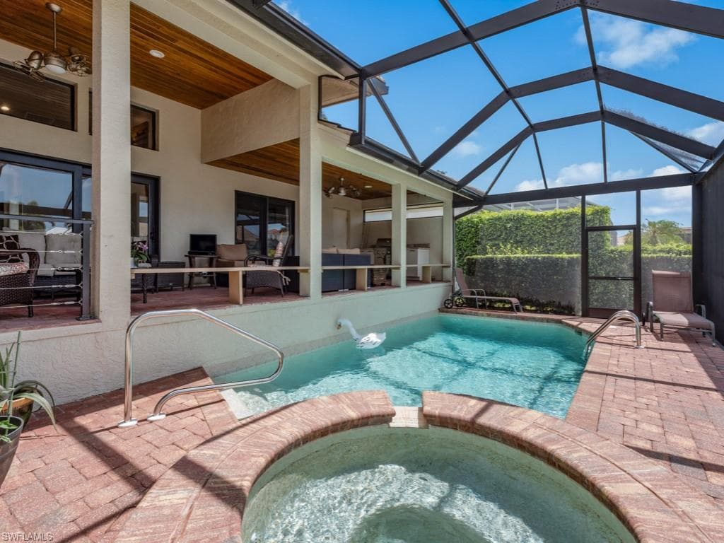 580 Goldcoast Ct, Marco Island, FL 34145-36