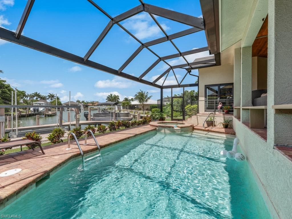 580 Goldcoast Ct, Marco Island, FL 34145-38