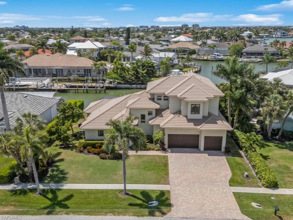 580 Goldcoast Ct, Marco Island, FL 34145-46