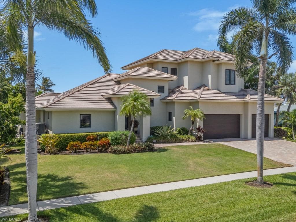 580 Goldcoast Ct, Marco Island, FL 34145-5