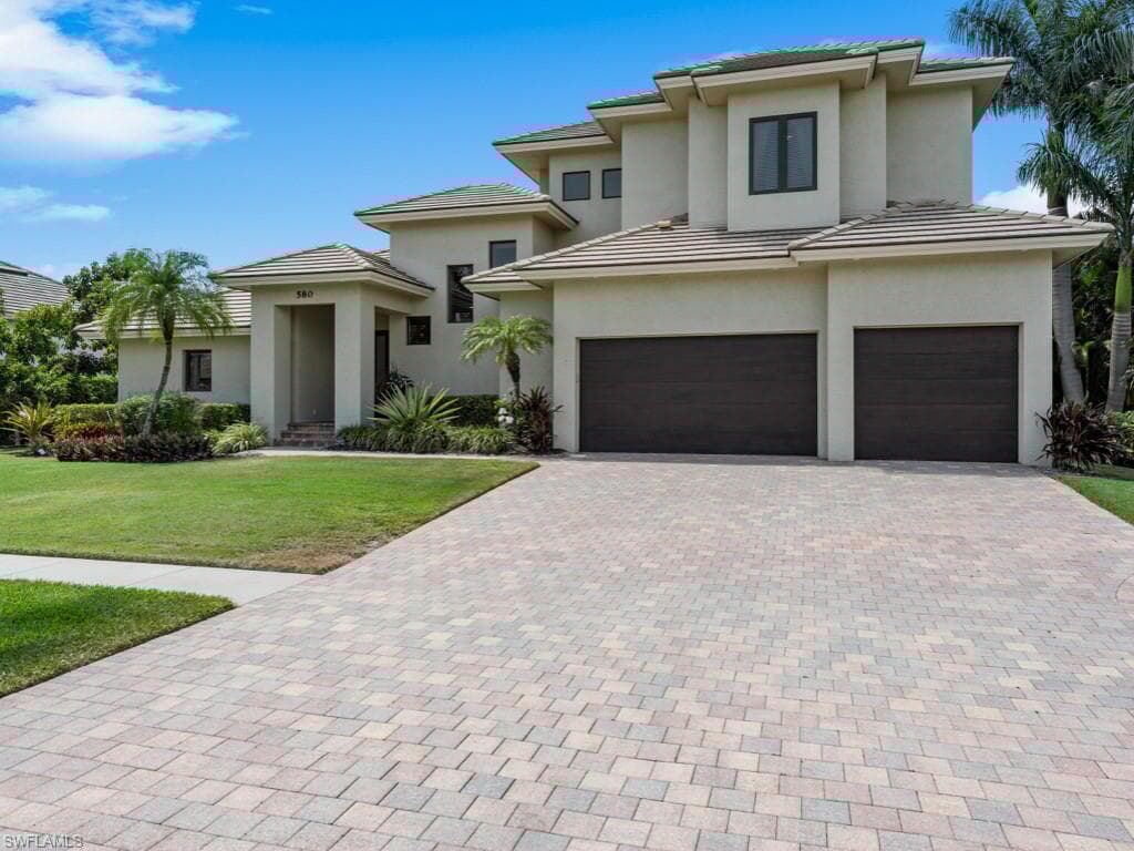 580 Goldcoast Ct, Marco Island, FL 34145-6