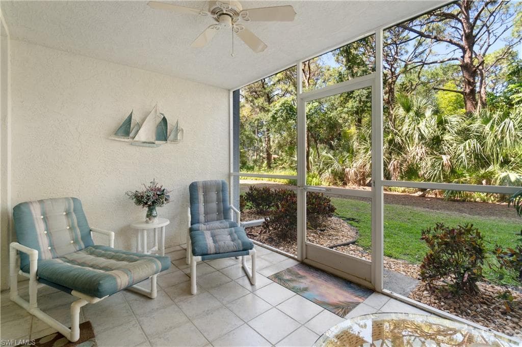 290 Naples Cove Dr 2103, Naples, FL 34110-21