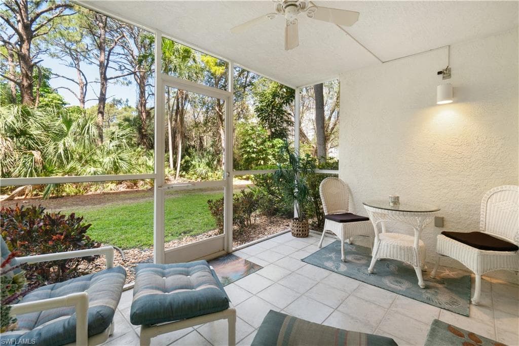 290 Naples Cove Dr 2103, Naples, FL 34110-22