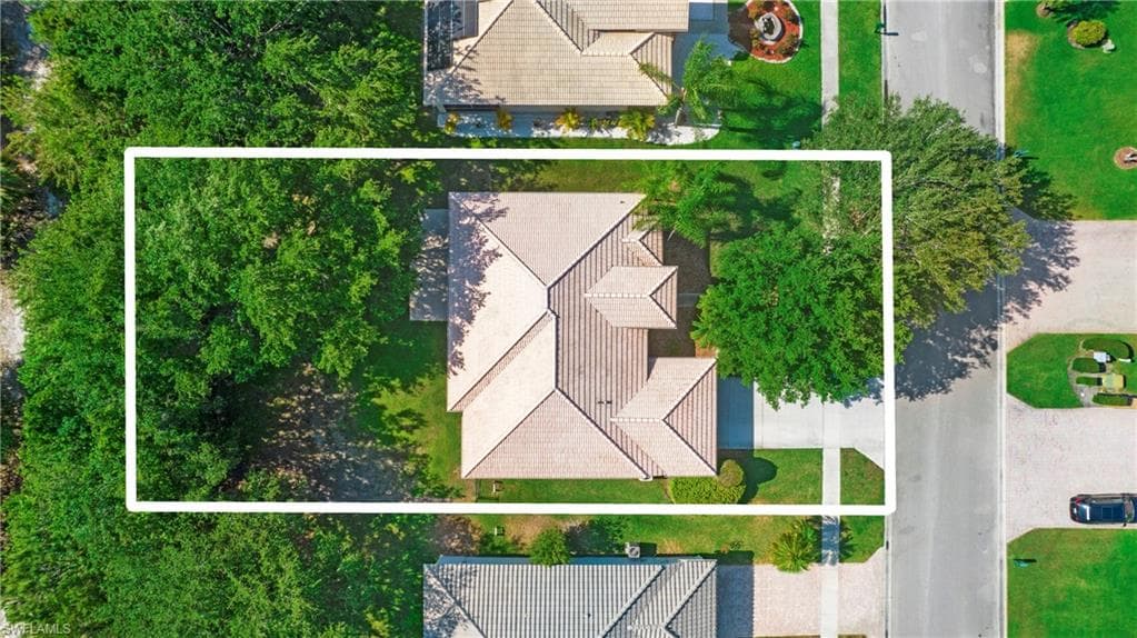 761 Grand Rapids Blvd, Naples, FL 34120-41