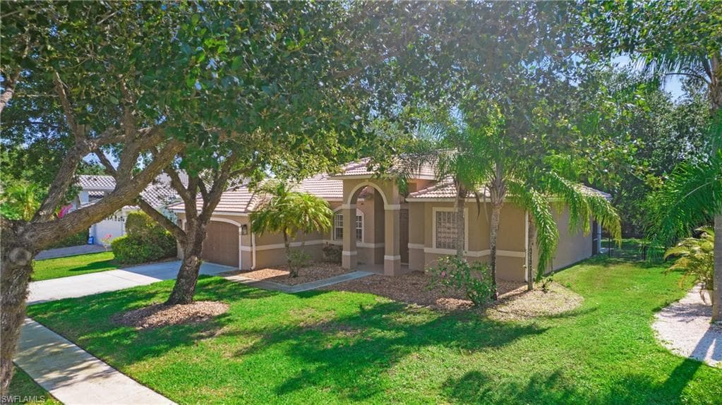 761 Grand Rapids Blvd, Naples, FL 34120-48