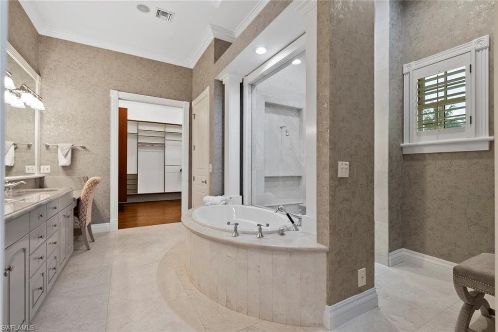 1551 Gulf Shore Blvd S, Naples, FL 34102-17