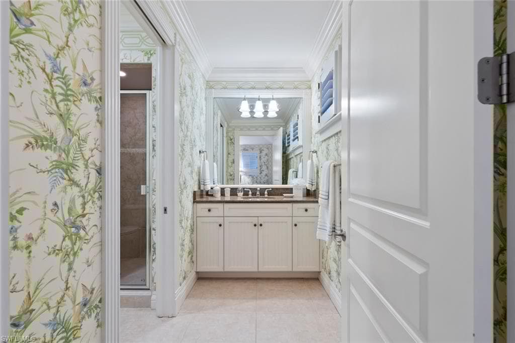 1551 Gulf Shore Blvd S, Naples, FL 34102-21